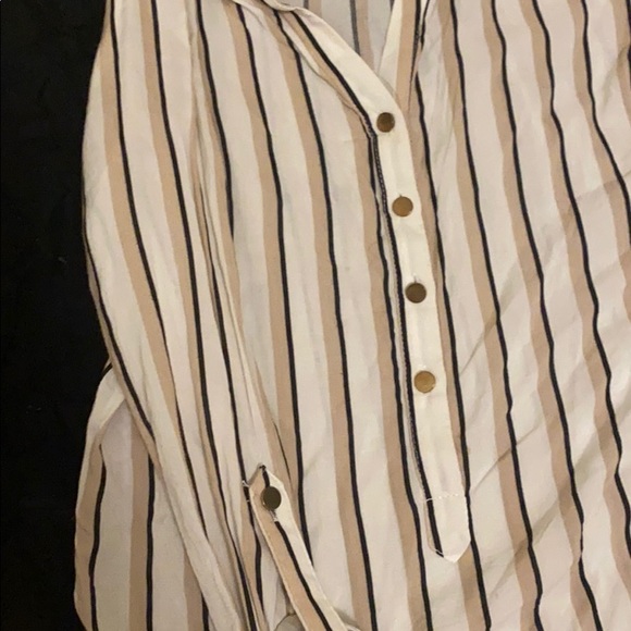 Suzy Shier XS Top - Picture 4 of 4